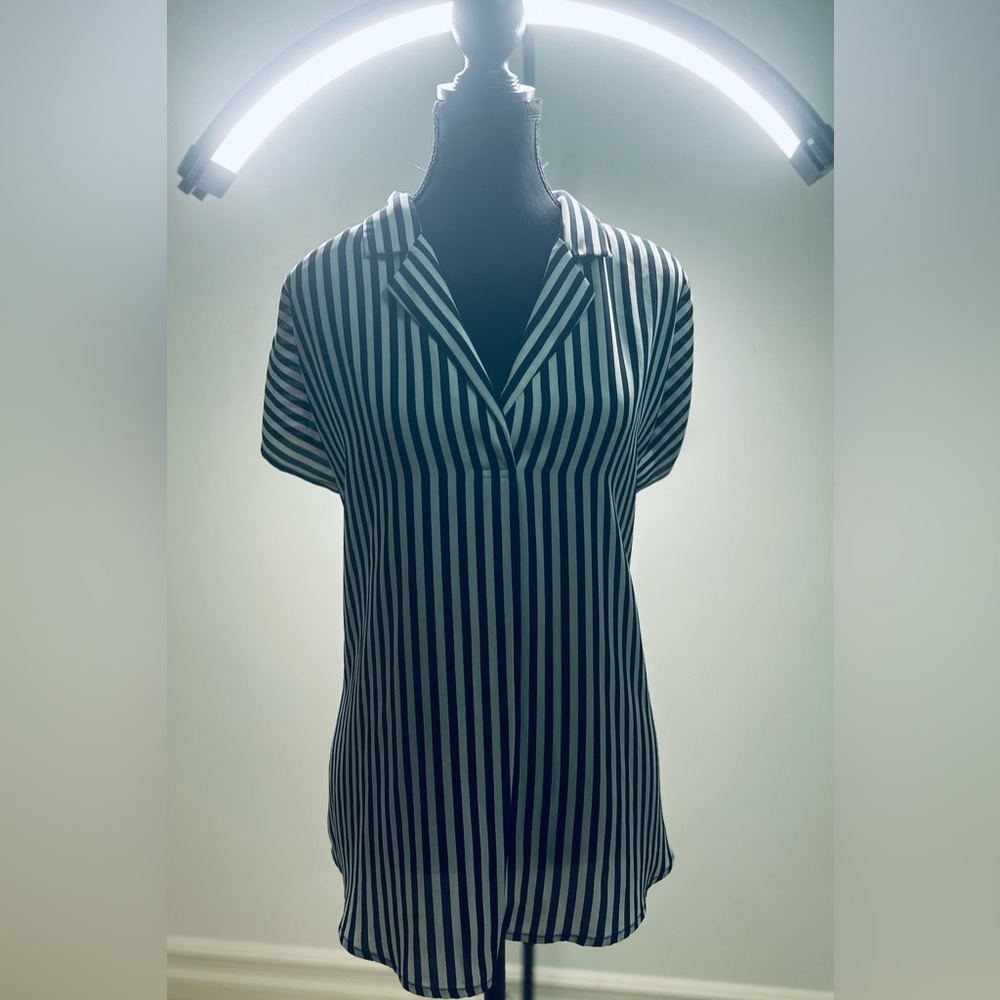 Blouse with button back